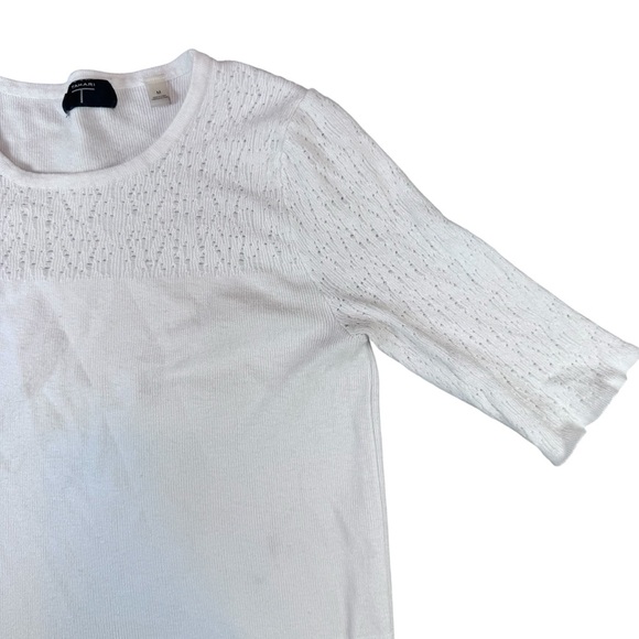 Woman’s Tahari White Short Sleeve Sweater Shirt Size Medium - Picture 2 of 9